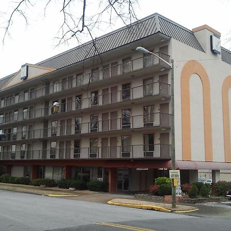 Studio 9 Inn&Suites Decatur Esterno foto