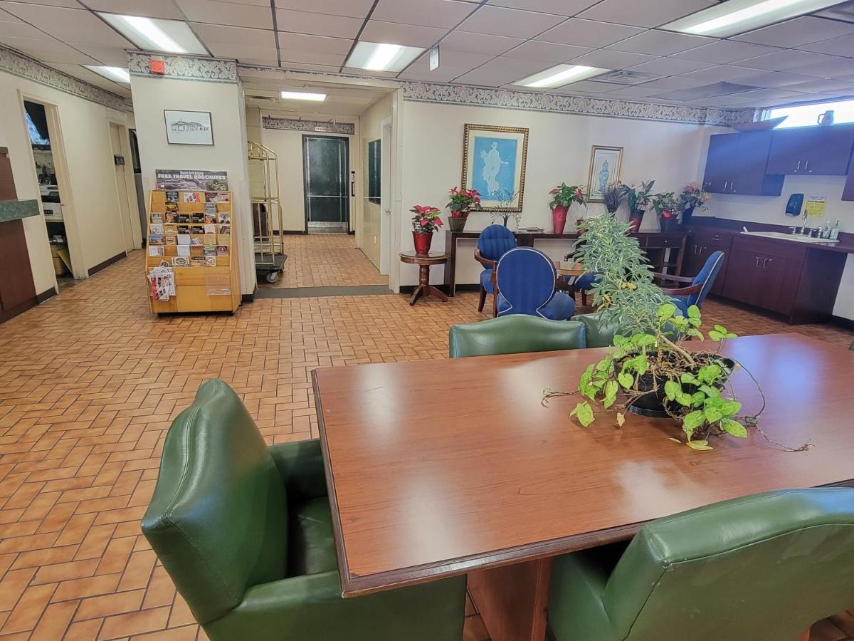 Studio 9 Inn&Suites Decatur Esterno foto