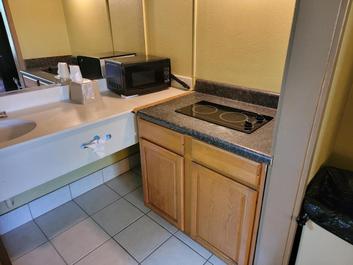 Studio 9 Inn&Suites Decatur Esterno foto