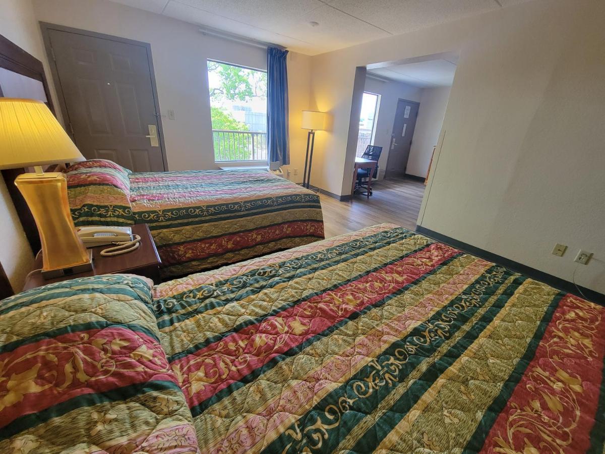 Studio 9 Inn&Suites Decatur Esterno foto